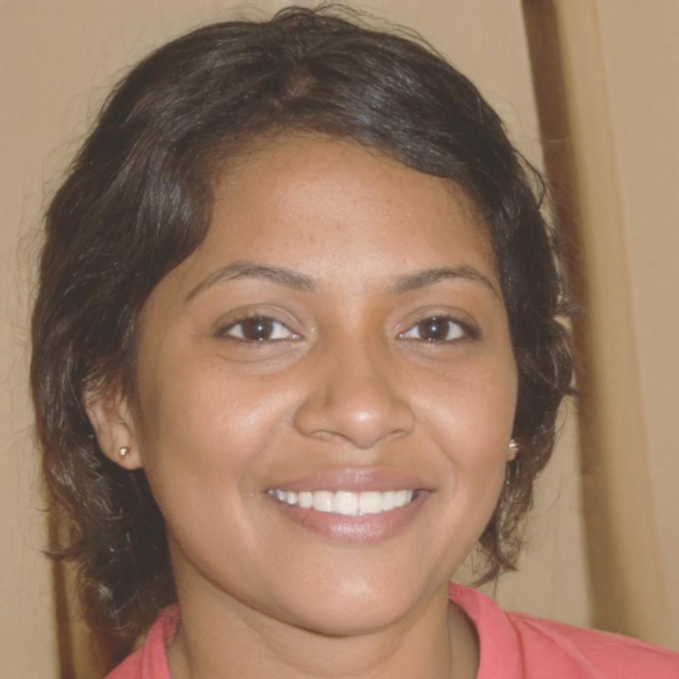 Retrato profissional de Madalena Brites